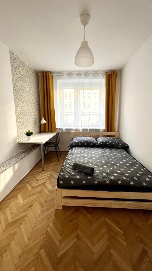 Warszawa Krucza Pokoje ภายนอก รูปภาพ