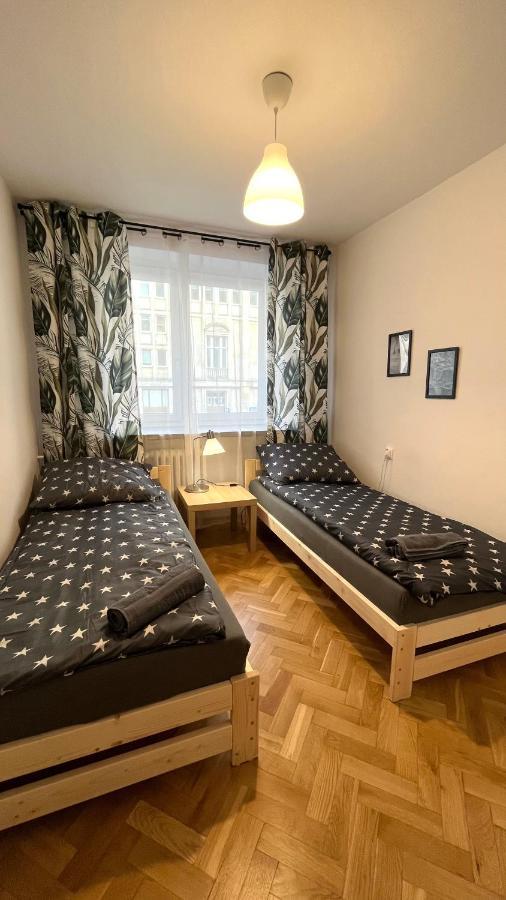 Warszawa Krucza Pokoje ภายนอก รูปภาพ